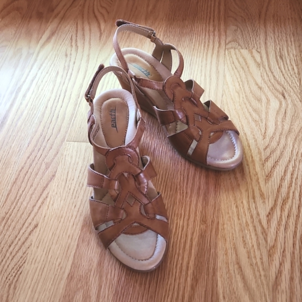 Earth brand Leather Wedge Sandals, Jasine Style, Size 9 New